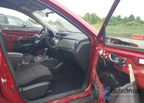 2018 Nissan Rogue Sv z USA, uszkodzony, nr VIN 5N1AT2MV5JC764368